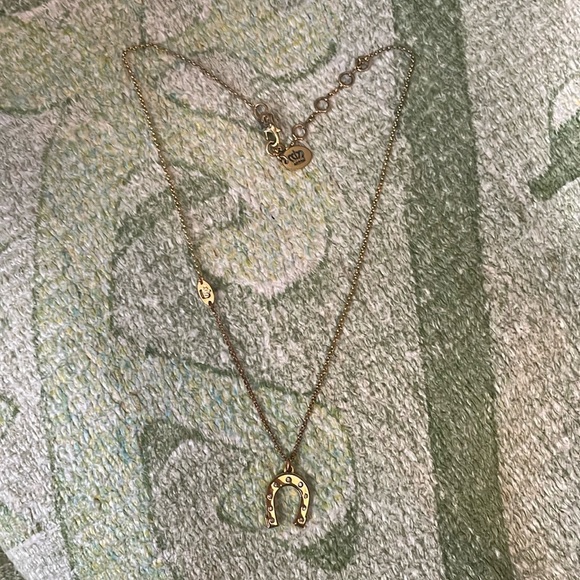 Vintage y2k Juicy Couture gold horseshoe necklace adjustable 16”-18” 2000s - Picture 2 of 5